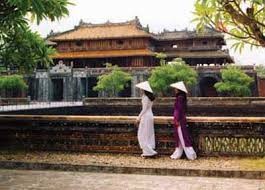 Tour du lịch Huế - Đà Nẵng – Hội An - Động Thiên Đường - Tour du lich Hue - Da Nang – Hoi An - Dong Thien Duong